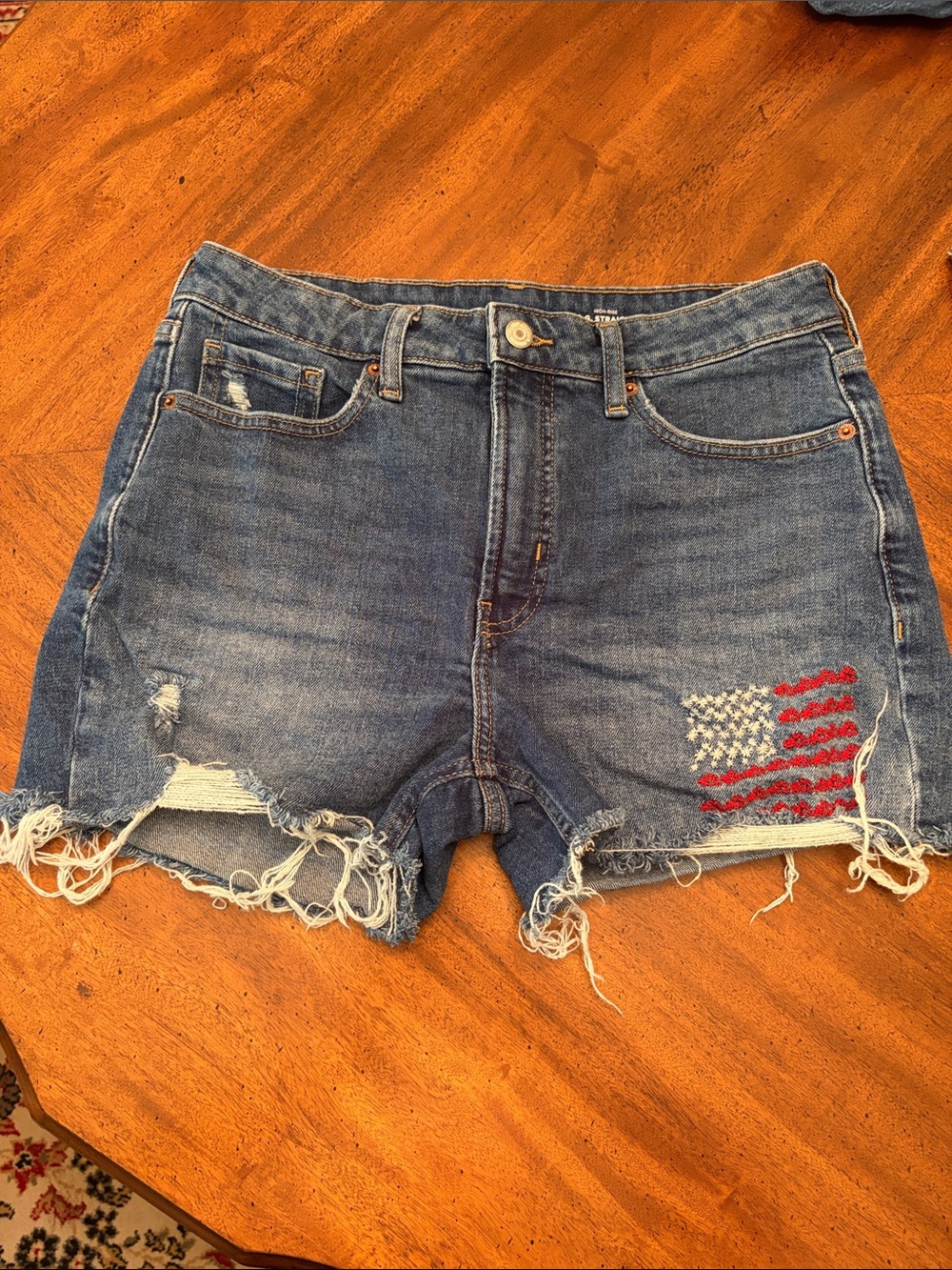 Old navy shorts, 8 Denim Frayed Hem Shorts with Flag Embroidery - Blue